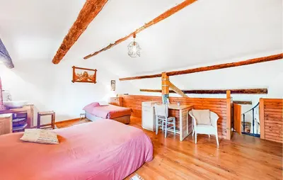 Un ou plusieurs lits dans un hébergement de l'établissement Gorgeous Home In Rioux