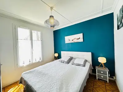 Un ou plusieurs lits dans un hébergement de l'établissement Charmante Maison de Vacances Fouras - Plage Nord - FR-1-709-80