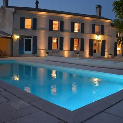 Magnifique Villa Charentaise avec Piscine & Beau Jardin - Moderne & Confort - Wifi gratuit