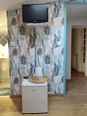 Télévision ou salle de divertissement dans l'établissement Domaine de Fontcouverte
