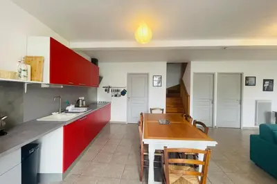 Cuisine ou kitchenette dans l'établissement Le Faubourg
