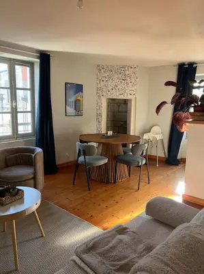 Télévision ou salle de divertissement dans l'établissement Appartement Charlie, Wifi, Charme, Centre Historique