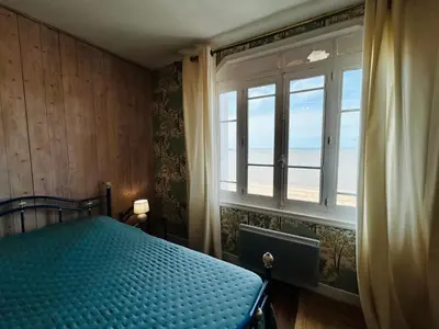 Un ou plusieurs lits dans un hébergement de l'établissement Villa Océan- Vue imprenable sur la côte Atlantique