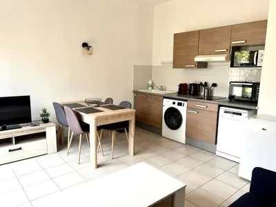 Cuisine ou kitchenette dans l'établissement Appartement calme avec exterieur