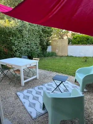 Jardin de l'établissement Maison BELMIRA