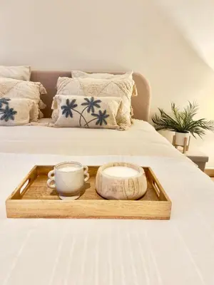 Un ou plusieurs lits dans un hébergement de l'établissement 1-Cinema apartment 10 min from Futuroscope