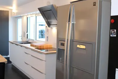 Cuisine ou kitchenette dans l'établissement Villa L'Oasis