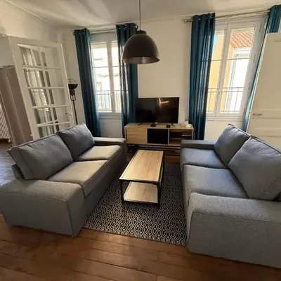 Appartement Ancien - 4 chambres - Centre ville Poitiers