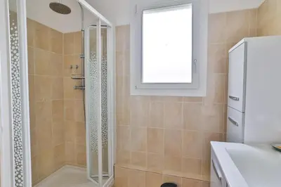 Salle de bains dans l'établissement Le Saintonge #Jardin#Calme