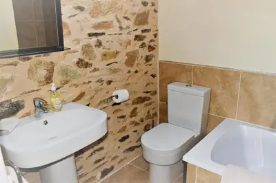 Salle de bains dans l'établissement Gites at Le Tilleul - Le Pommier & Le Cerisier