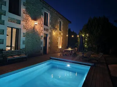Piscine de l'établissement Maison spacieuse avec piscine sans vis à vis 8 pers ou située à proximité