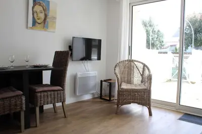 Télévision ou salle de divertissement dans l'établissement Appt 2 pièces CHATELAILLON PLAGE - CL090-018