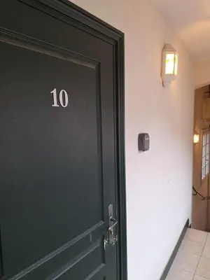 Plan de l'établissement Le Clémenceau face à la Charente 2 chambres