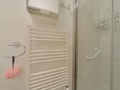 Salle de bains dans l'établissement Appt 3 pièces LA ROCHELLE - LR360-307
