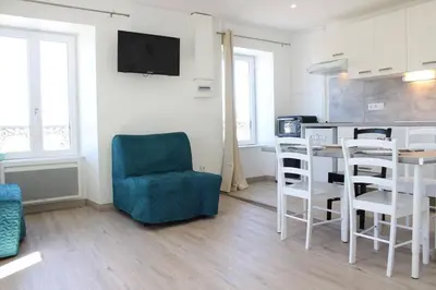 Cuisine ou kitchenette dans l'établissement Appt Studio LA ROCHELLE - LR180-001