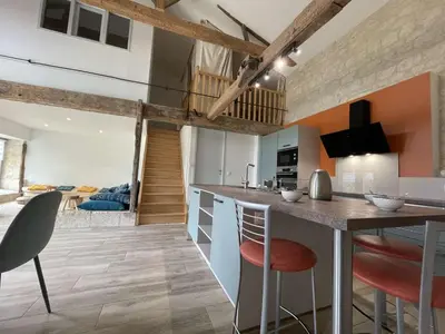 Cuisine ou kitchenette dans l'établissement Mais 2 pièces mezza DOMPIERRE SUR MER - LR000-004