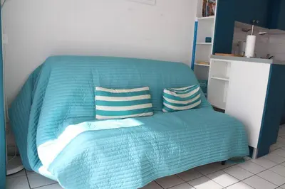 Cuisine ou kitchenette dans l'établissement Appt 2 pièces CHATELAILLON PLAGE - CL040-309