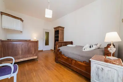 Un ou plusieurs lits dans un hébergement de l'établissement La Maison de Thérèse, Longère 15 people