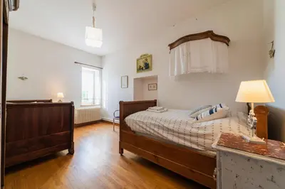 Un ou plusieurs lits dans un hébergement de l'établissement La Maison de Thérèse, Longère 15 people