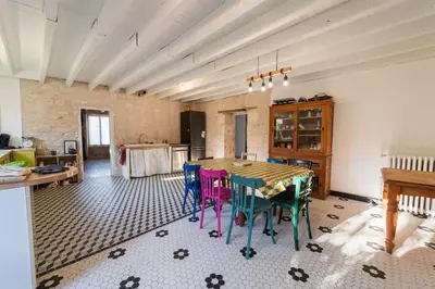 Coin salon dans l'établissement La Moulière family house