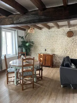 Coin salon dans l'établissement Les granges