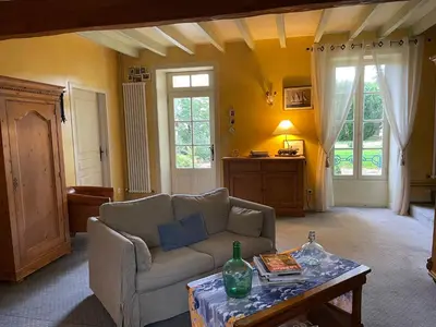 Coin salon dans l'établissement Séjour en château privé
