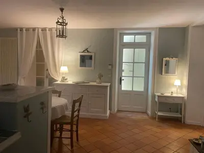 Cuisine ou kitchenette dans l'établissement Séjour en château privé