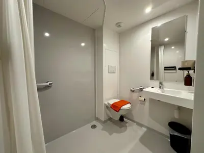 Salle de bains dans l'établissement Smartappart Niort