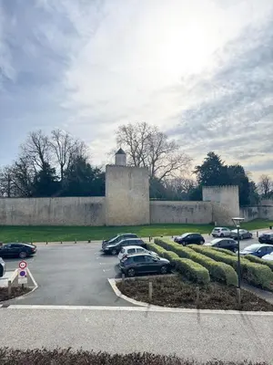 Plan de l'établissement El Castillo Face au Château et Climatisé