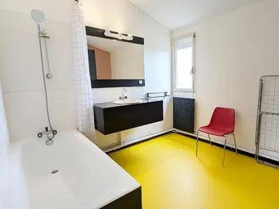 Cuisine ou kitchenette dans l'établissement Xanadu - Maison Design 80