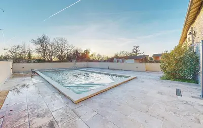 Piscine de l'établissement Pet Friendly Home In Nere ou située à proximité