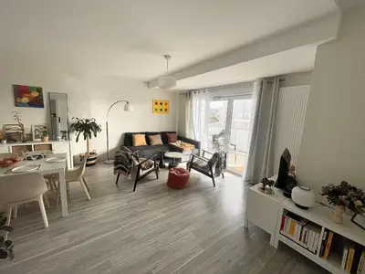 Coin salon dans l'établissement Le peupliers, avec parking pour 6 personnes