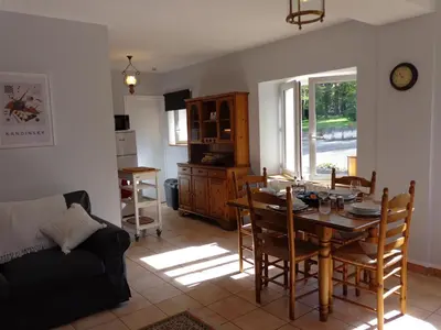 Cuisine ou kitchenette dans l'établissement The Coachhouse Gite