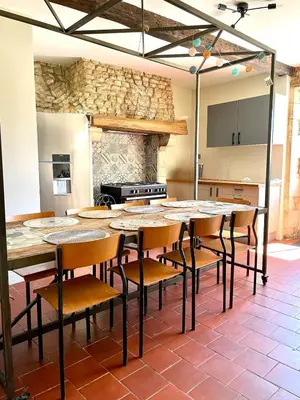 Cuisine ou kitchenette dans l'établissement Les Villas de Grammont 260