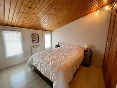 Un ou plusieurs lits dans un hébergement de l'établissement La Salamandre - Situé en plein coeur de ville et proche des thermes