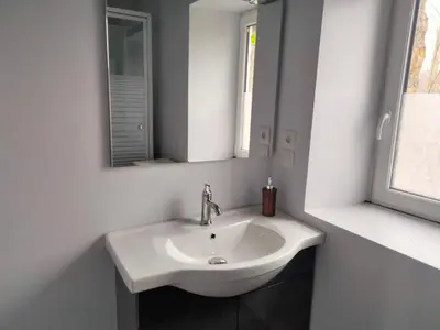 Salle de bains dans l'établissement Gîte de l' ancienne métairie