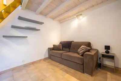 Coin salon dans l'établissement Appartement de l'ammonite