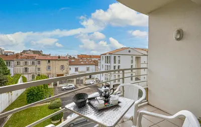 Balcon ou terrasse dans l'établissement Magnifique App À La Rochelle