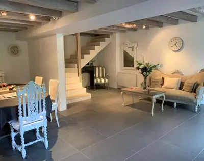 Coin salon dans l'établissement Le Chai de Villiers