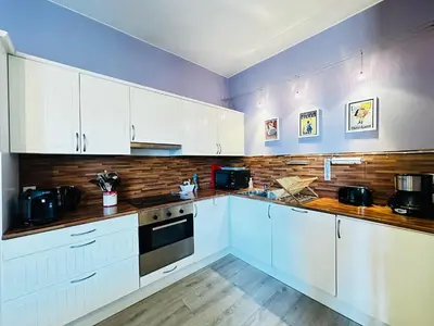 Cuisine ou kitchenette dans l'établissement Charmante maison à 200m de la plage pour 5 personnes - FR-1-709-94