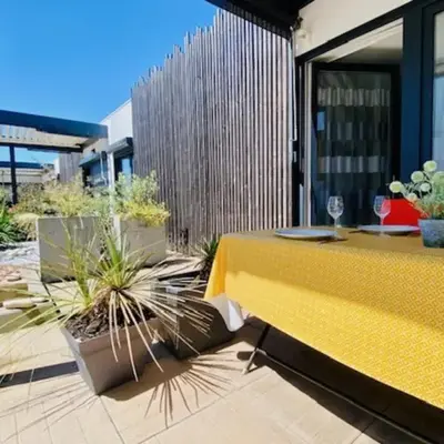 Quiet house with terrace and south-facing garden