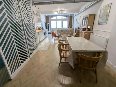 Coin salon dans l'établissement Appartement cosy et atypique RDC centre ville