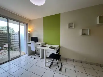Télévision ou salle de divertissement dans l'établissement STUDIO La Rochelle - LR930-001