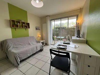 Un ou plusieurs lits dans un hébergement de l'établissement STUDIO La Rochelle - LR930-001