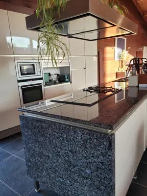 Cuisine ou kitchenette dans l'établissement La Belle Demeure