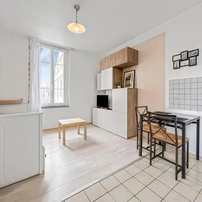 Cuisine ou kitchenette dans l'établissement Studio Lumineux Au Cœur de Saintes