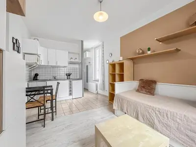 Cuisine ou kitchenette dans l'établissement Studio Lumineux Au Cœur de Saintes