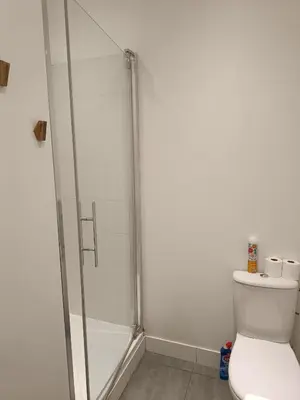 Salle de bains dans l'établissement L'Essentiel studio avec wifi