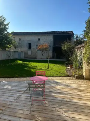 Jardin de l'établissement Le Chai des Mullons