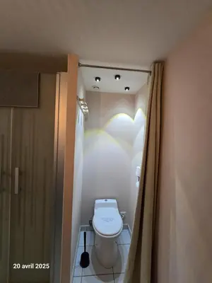 Salle de bains dans l'établissement Gîte 2 adultes et 2 enfants à 30mn PuyduFou